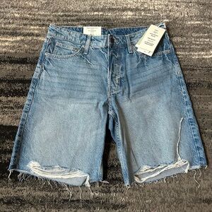 NWT H&M Loose Fit Low Waist Baggy Distressed Bermuda Shorts
